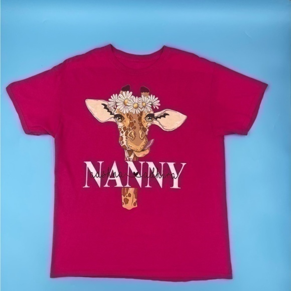 Vintage Nanny Giraffe Graphic Tee